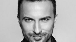 Tarkan: 'Kadına şiddete hayır' diye haykıralım
