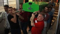 Yanlışlıkla kendini vurarak hayatını kaybetti