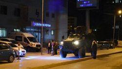 Van'da İlçe Emniyet Müdürlüğüne saldırı
