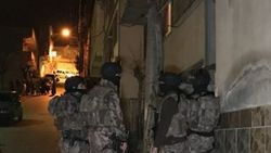 Kızlarını pompalı tüfekle rehin alan baba adliyeye sevk edildi