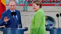 Putin, Ukrayna'nın sıkıyönetim kararından endişeli