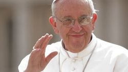 Papa Francesco engelliler için plaj kiraladı