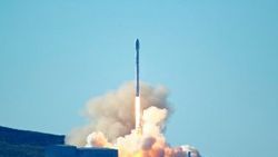 Falcon 9 roketi yeniden fırlatıldı