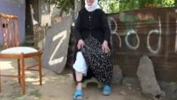 Kelepçeli Nazife Nine'nin cezası esnetildi