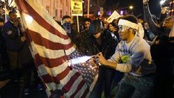 ABD'de Ferguson eylemcileri Kara Cuma'yı protesto etti