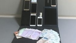 FETÖ'den aranan çift hücre evinde yakalandı