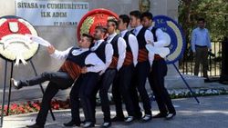 Atatürk'ün Sivas'a gelişinin 98'inci yıl dönümü