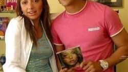 Serhat Akın Hadise'nin eski fotoğrafını paylaştı