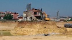 Fikirtepe'deki bina düzenlenen törenle yıkıldı İZLE