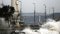 Meteoroloji'den Marmara ve Ege'ye fırtına uyarısı