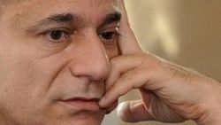 Mehmet Ali Erbil'in kızlarından duygulandıran mesajlar