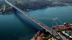 Tarihte Bugün: Fatih Sultan Mehmet Köprüsü ihale edildi