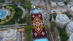 Dünyanın en büyük lale halısı havadan görüntülendi