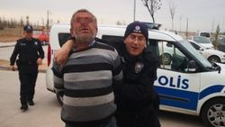Aksaray'da bir kişi erkek çocuğa taciz ederken yakalandı