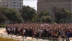 Barselona'da halk terörü lanetliyor