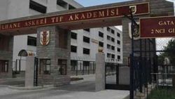 GATA'da 2 asker firar etti
