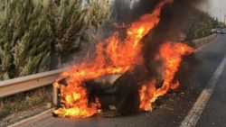 Gazdan benzine geçen araç alev aldı