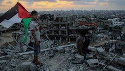 Gazze'de 1,9 milyon insan yoksulluğa mahkum edildi