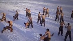 Çin'de polis kuvvetlerinin eksi 31 derecedeki eğitimi