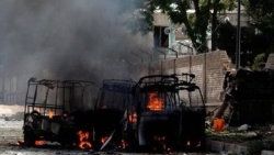 Pakistan'da 17 öğrenci yanarak öldü