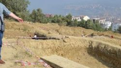Bursa'da 2 bin 200 yıllık lahit mezar bulundu