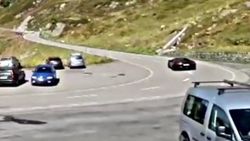 Lamborghini'nin gazına gelip takla atan sürücü