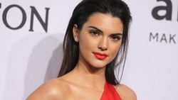 Kendall Jenner hepsini ezdi geçti