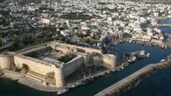 Girne'de emlak satışları durdu