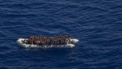 İtalya'dan reddettiği göçmenler İspanya'ya ulaştı
