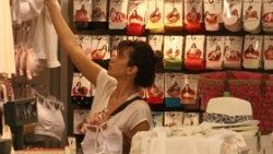 Gökçe Bahadır'dan 2 saatlik çamaşır alışverişi