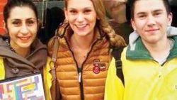 Gönüllü destekçi Farah Zeynep Abdullah