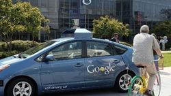 Google'ın sürücüsüz aracı 11 kaza yaptı