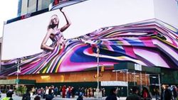 Google Kuzey Amerika'nın en büyük billboard'unu kiraladı