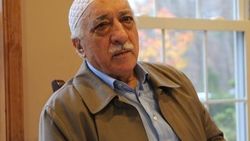 Gülen ve Emre Uslu hakkında yakalama kararı