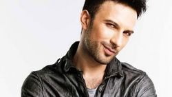 Tarkan yıllık 360 bin liraya ofis kiraladı