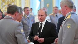 Putin: Yabancı istihbaratlar Rusya'ya karşı çalışıyor