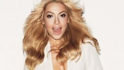 Hadise Survivor'a gidiyor