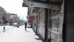 Hakkari esnafı kepenk kapattı