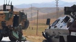Hakkari'de yola döşenmiş patlayıcı imha edildi