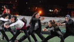 Hakkari'de çocuklar aileleriyle birlikte spor yaptı