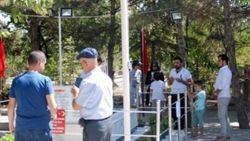 Şehit Halisdemir'in mezarına bayram ziyareti