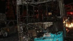 Kağıthane'de halk otobüsüne molotoflu saldırı