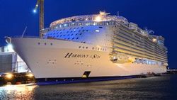 Dünyanın en büyüklerinden Harmony of the Seas denize indi
