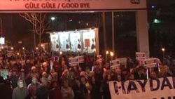 Haydarpaşa yangınının yıldönümünde meşalelerle yürüdüler
