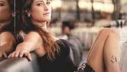 Hazal Kaya ve Aslı Enver Akşam Güneşi'yle dönüyor