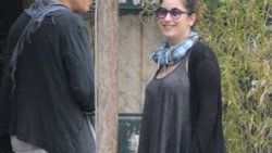Hazal Kaya’nın başı fazla kilolarıyla dertte
