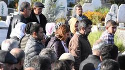 HDP'li vekil PKK'lı teröristin cenazesinde
