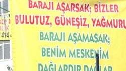 HDP mitinginde benim meskenim dağlardır pankartı