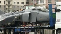 Kızılcahamam'a tırla F-4 savaş uçağı gönderildi
