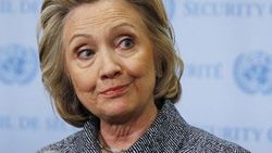 Hillary Clinton'dan özel e-posta açıklaması